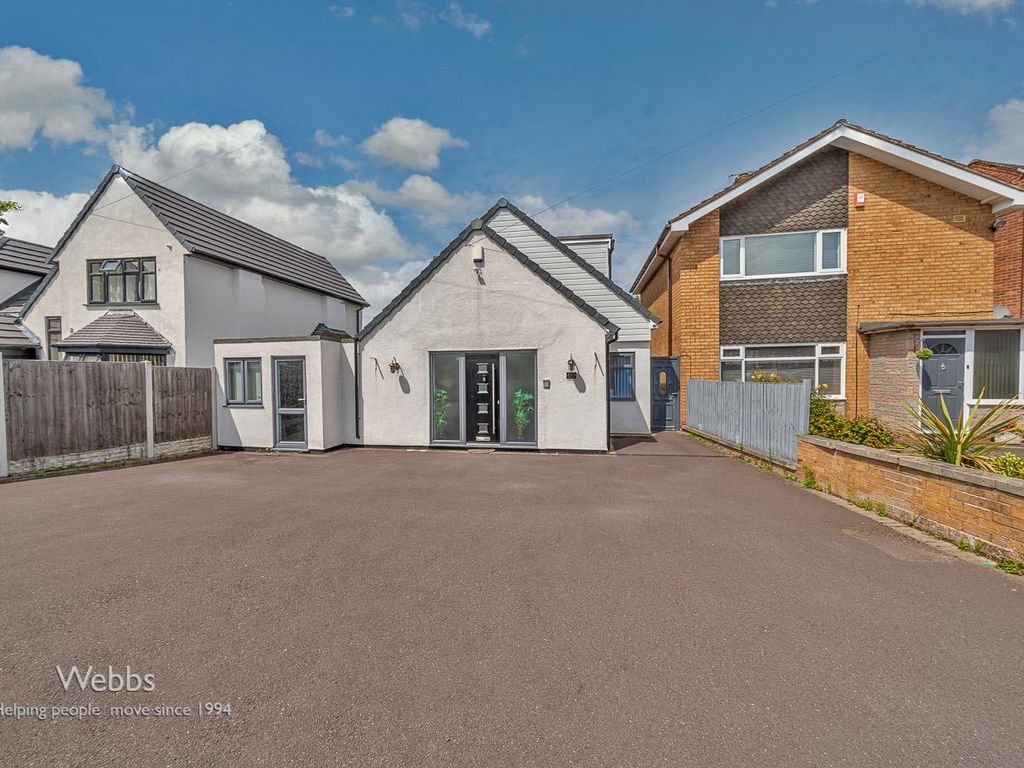 4 bed bungalow for sale in Trysull Road, Bradmore, Wolverhampton WV3