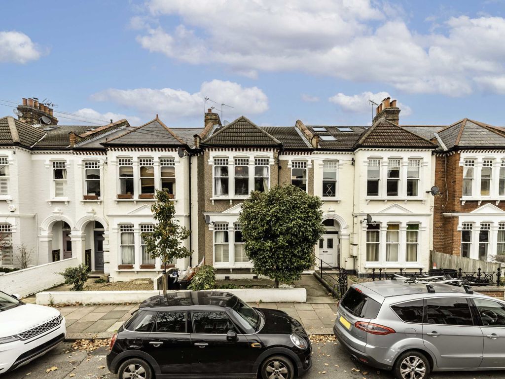 1 bed flat to rent in Louisville Road, London SW17, £1,650 pcm Zoopla