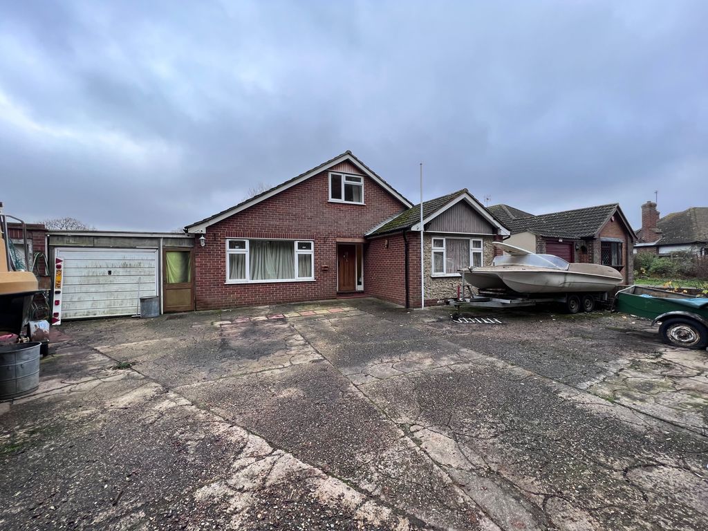 4 bed detached house for sale in Northdown Park Road, Margate CT9 Zoopla