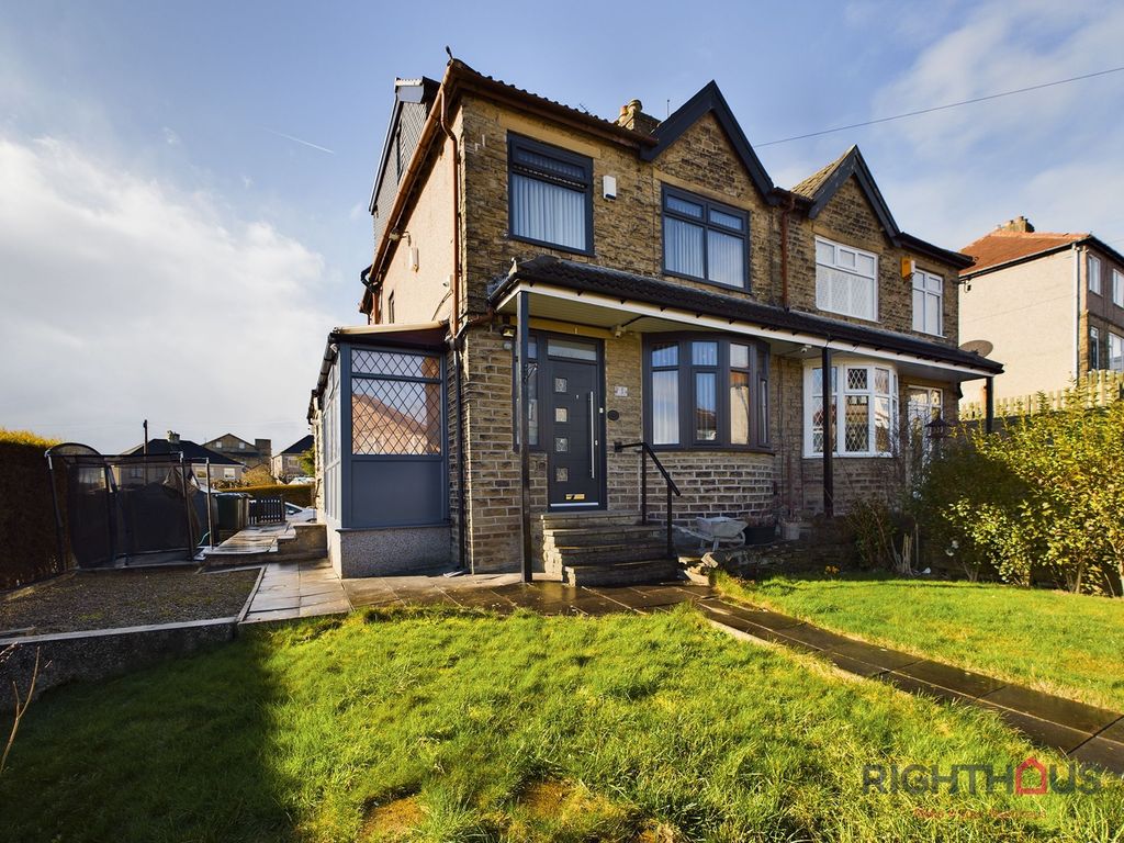 4 bed semidetached house for sale in Farfield Grove, Bradford BD6 Zoopla