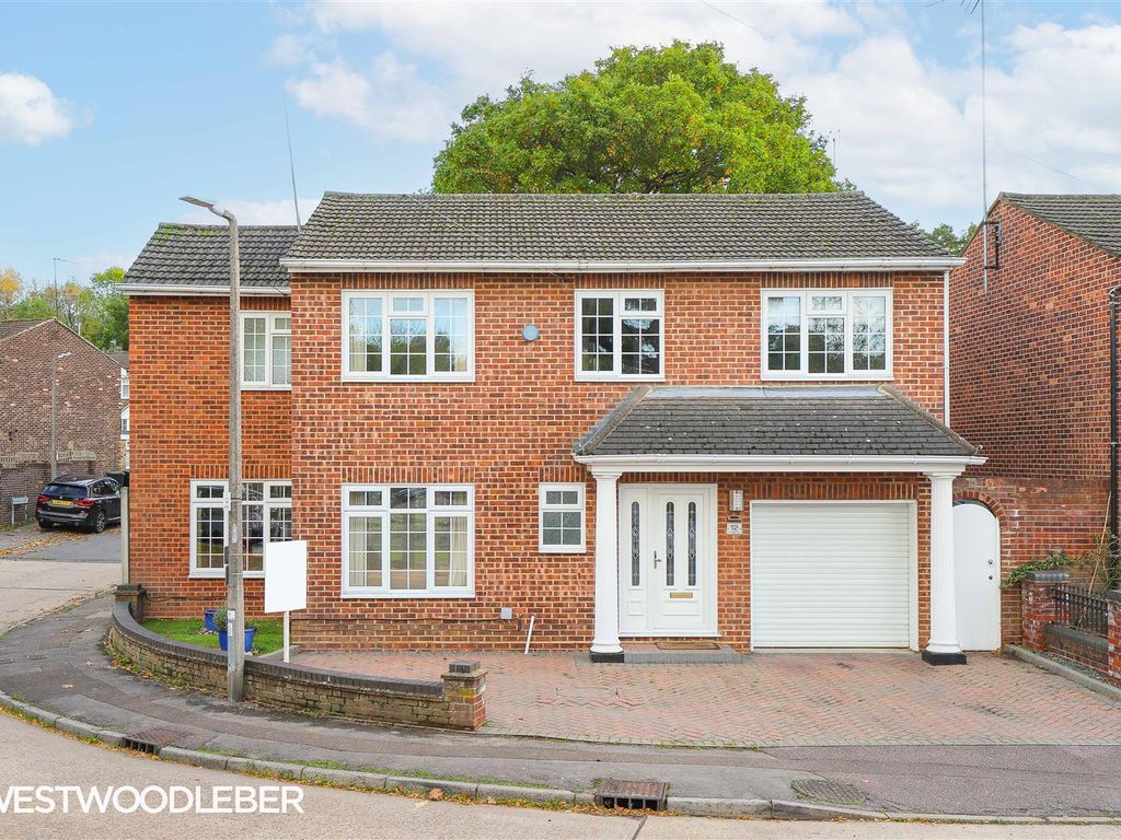 4 bed detached house for sale in Crooked Way, Nazeing, Waltham Abbey