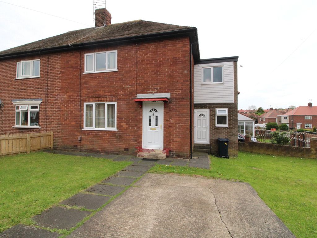3 bed semidetached house for sale in Paisley Square, Sunderland, Tyne