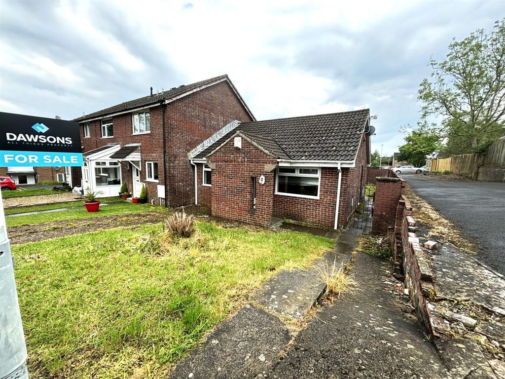 2 bed semidetached bungalow for sale in Llysgwyn, Llangyfelach