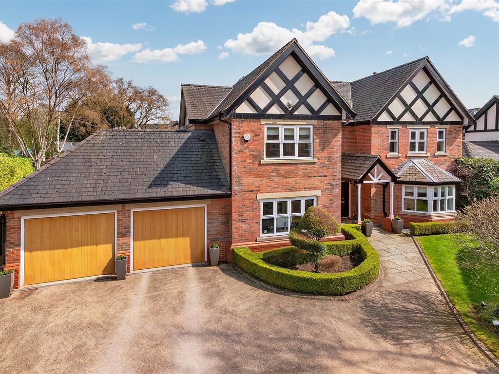 5 bed detached house for sale in Warren Drive, Hale Barns, Altrincham