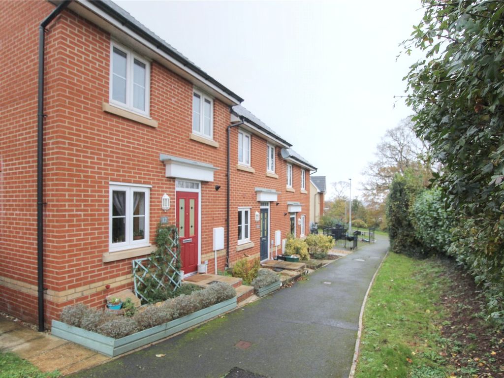 2 bed end terrace house for sale in Buttercup Walk, Dawlish, Devon EX7