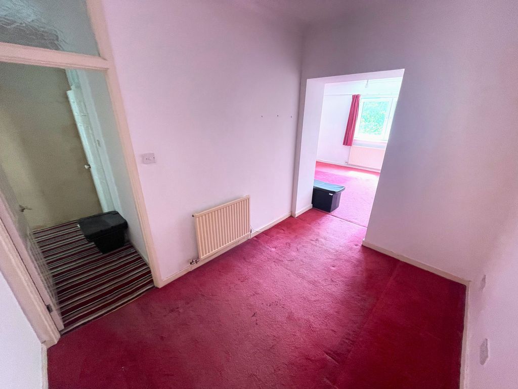 2 bed flat to rent in Jersey Road, Blaengwynfi, Port Talbot SA13, £550