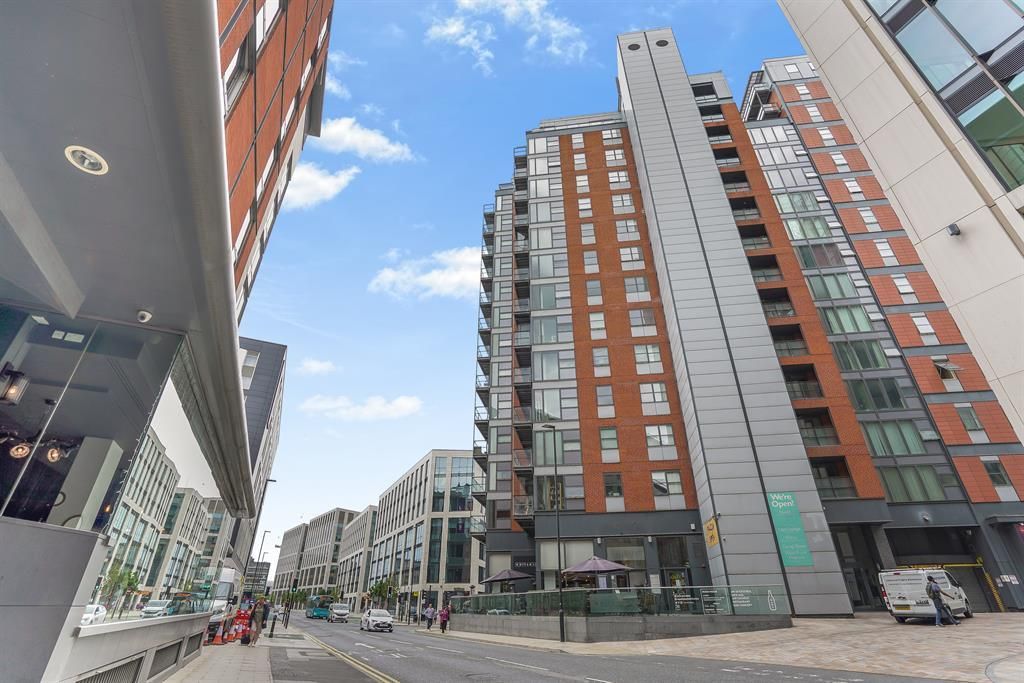 2 bed flat for sale in West Point, Wellington Street, Leeds LS1 Zoopla