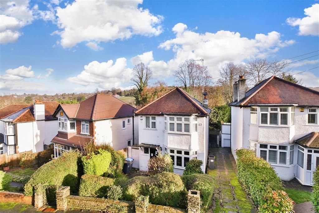 3 bed detached house for sale in Roke Road, Kenley, Surrey CR8, £