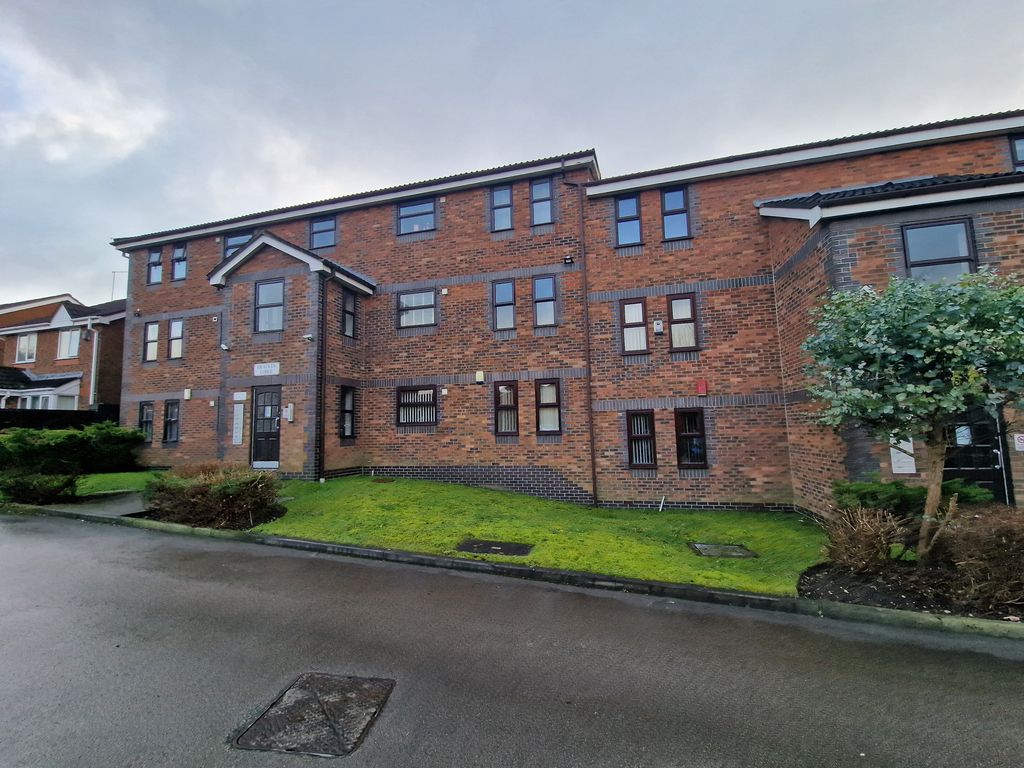 1 bed flat to rent in Browfield Way, Oldham OL2, £665 pcm Zoopla