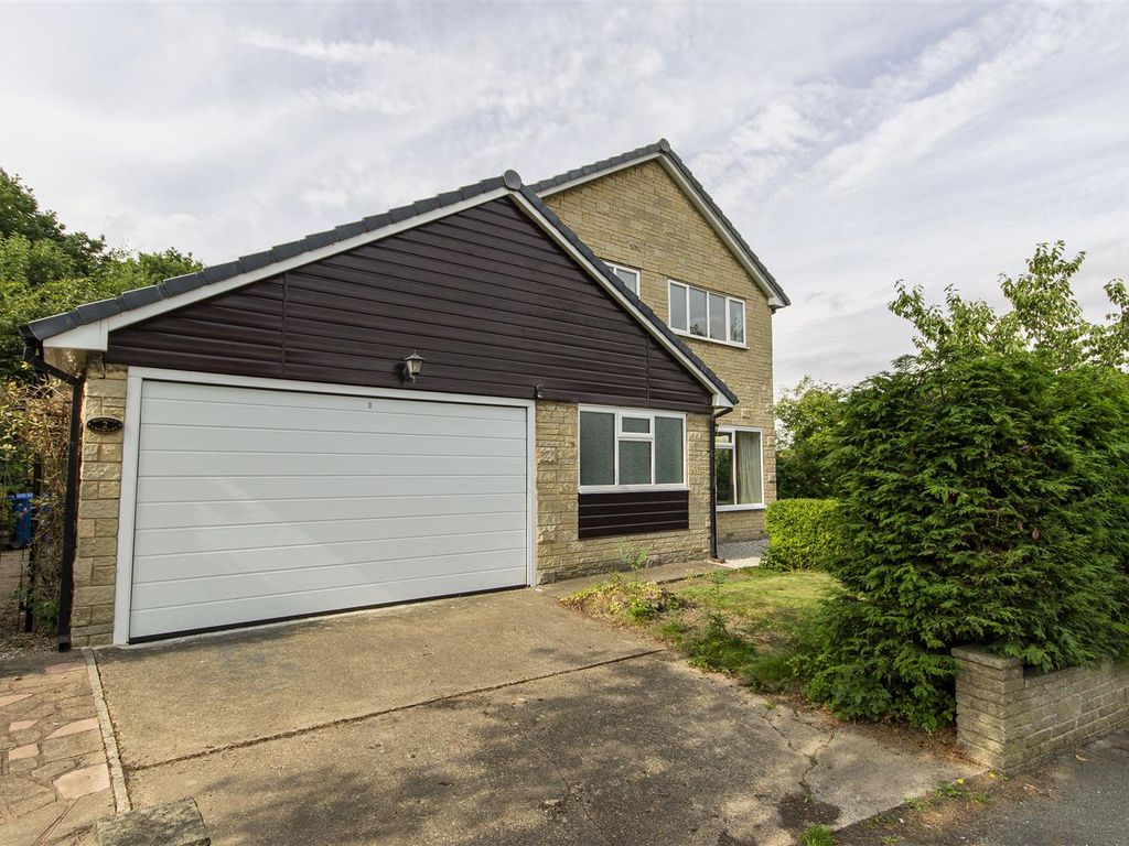 4 bed detached house for sale in Rowsley Crescent, Staveley