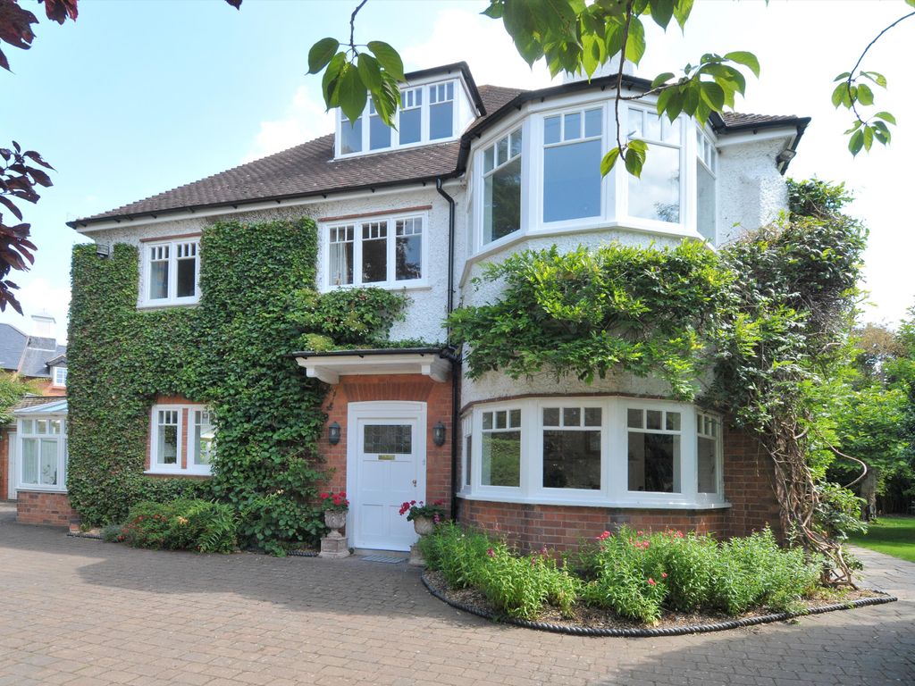 6 bed detached house for sale in Barbourne Crescent, Worcester WR1 Zoopla