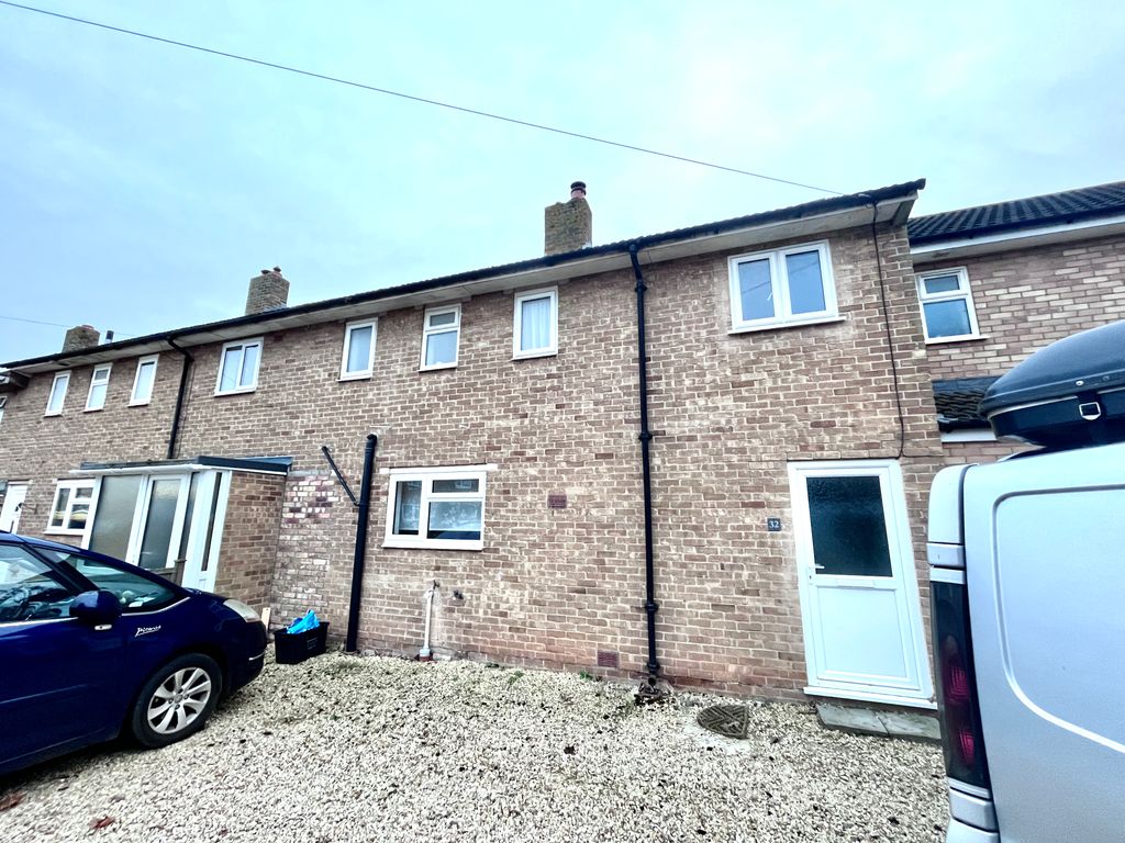 3 bed property to rent in St. Albans Place, Taunton TA2, £1,195 pcm