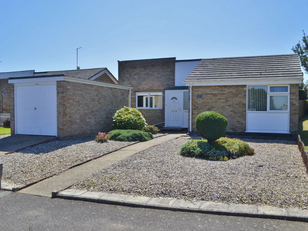 2 bed detached bungalow for sale in Roman Way, Old Felixstowe