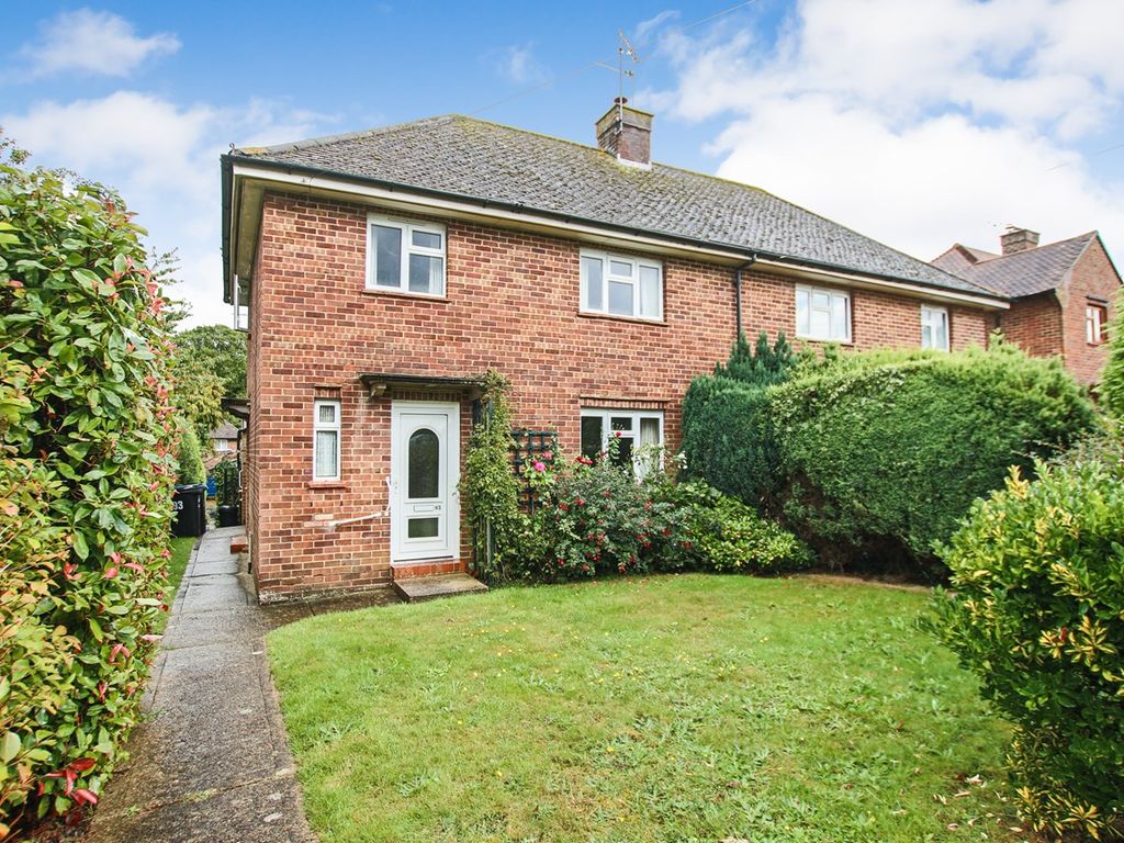 3 bed semidetached house for sale in New Farthingdale, Dormansland RH7
