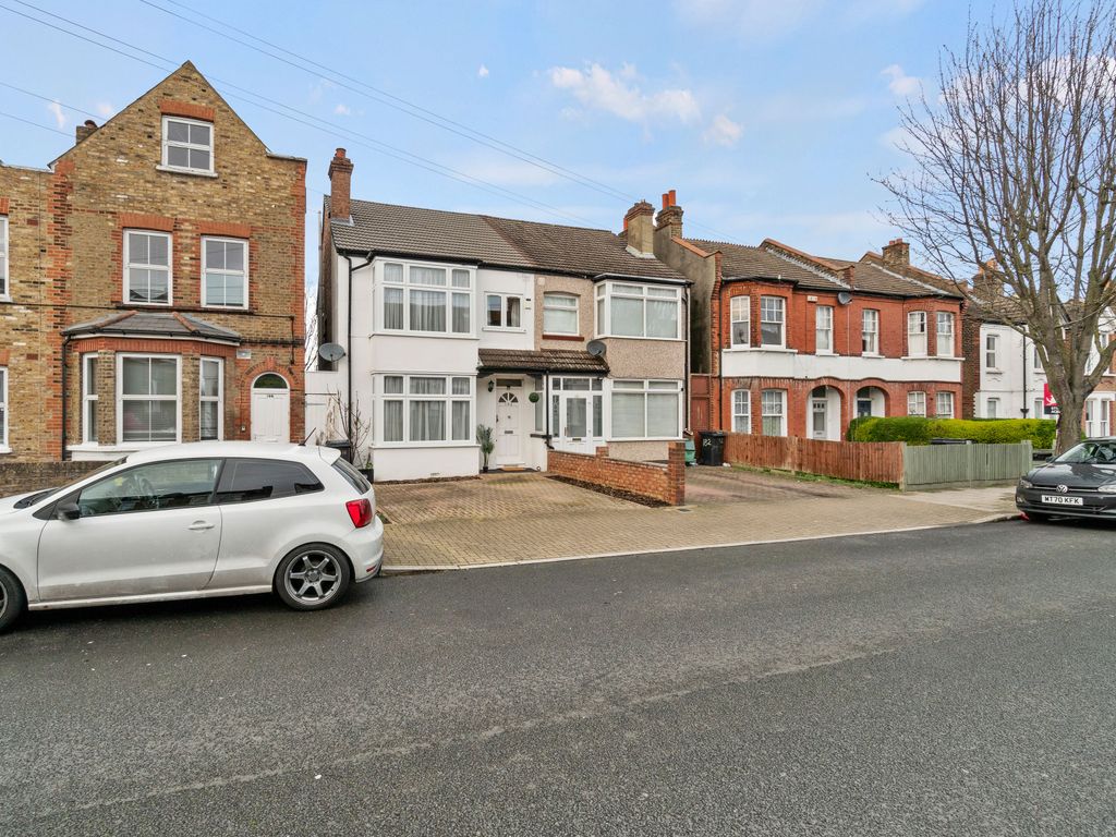 3 bed semidetached house for sale in Mackenzie Road, Beckenham, Kent