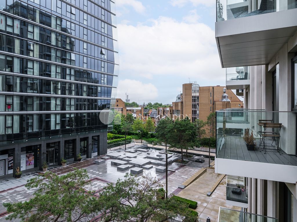 2 bed flat to rent in Admiralty House, London E1W, £3,900 pcm Zoopla