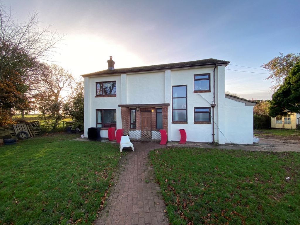 3 bed detached house for sale in Winkleigh EX19, £350,000 Zoopla