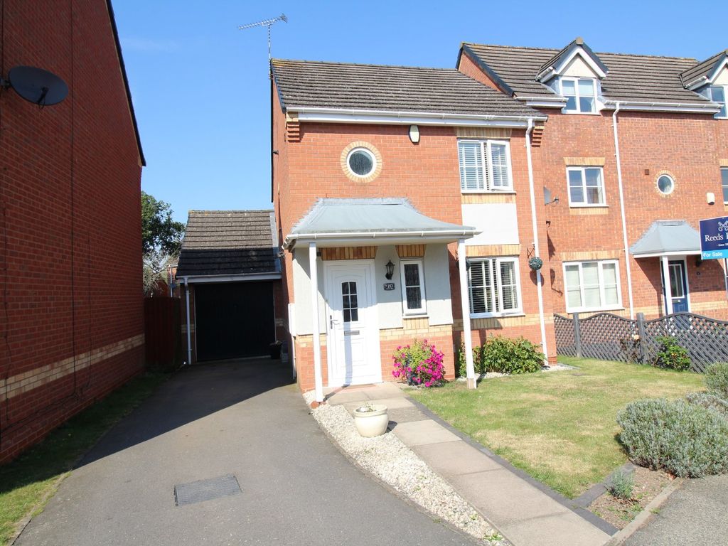 3 bed detached house for sale in Clover Way, Bedworth, Warwickshire
