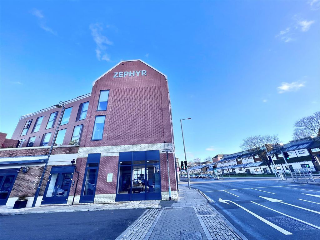 Studio to rent in Zephyr Building, Sneinton Market, Nottingham NG1, £