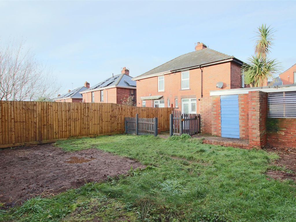 2 bed semidetached house for sale in Scott Avenue, Exeter EX2, £