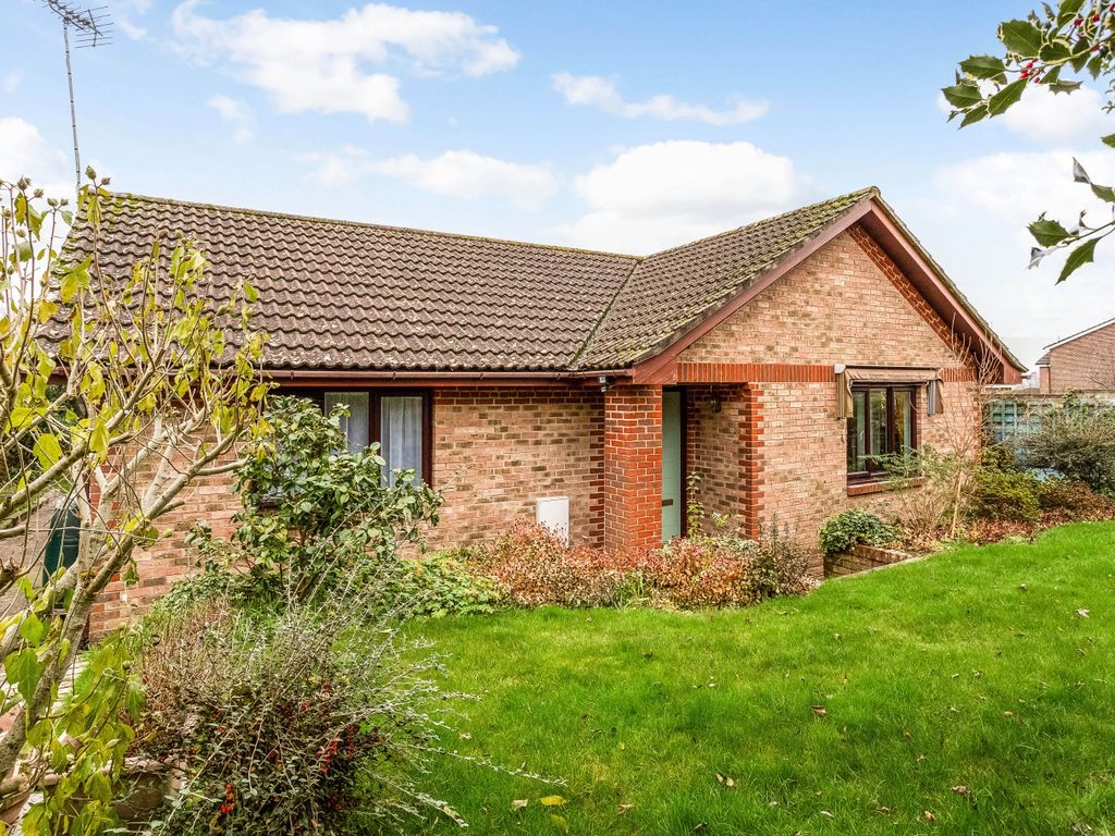 2 bed bungalow for sale in Downview Road, Petworth GU28, £550,000 Zoopla