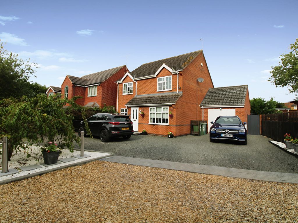 4 bed detached house for sale in Little Glen Road, Glen Parva