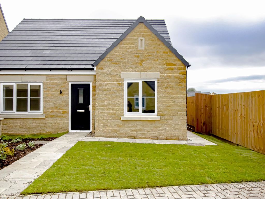 3 bed bungalow for sale in Tum Hill Close, Colne BB8 Zoopla