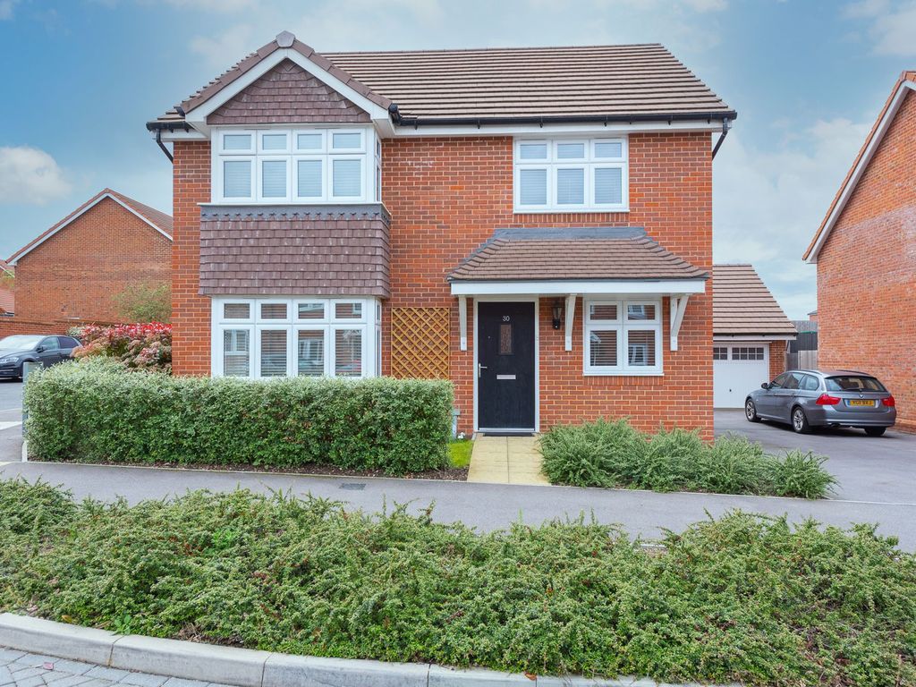 4 bed detached house for sale in Eamer Crescent, Wokingham RG41 Zoopla