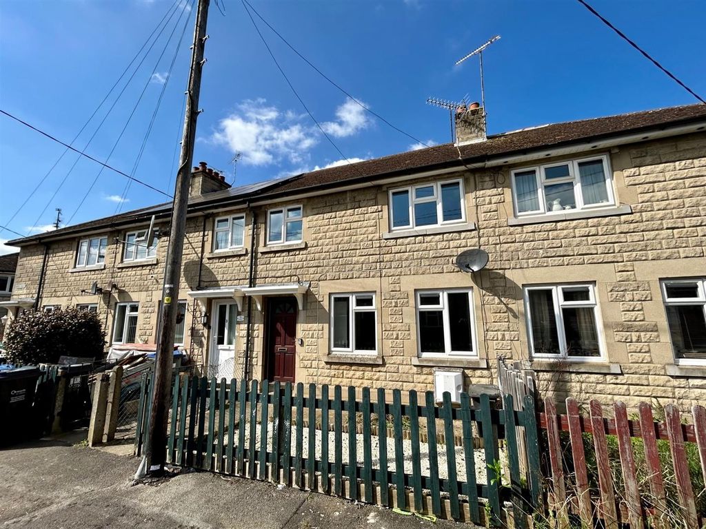 3 bed terraced house for sale in Dover Street, Chippenham SN14 Zoopla