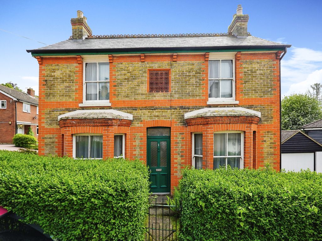 3 bed detached house for sale in Templar Road, Temple Ewell, Dover