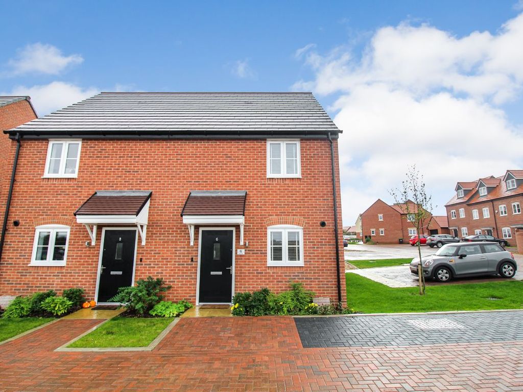 2 bed semidetached house for sale in Teal Walk, Biddenham, Bedford
