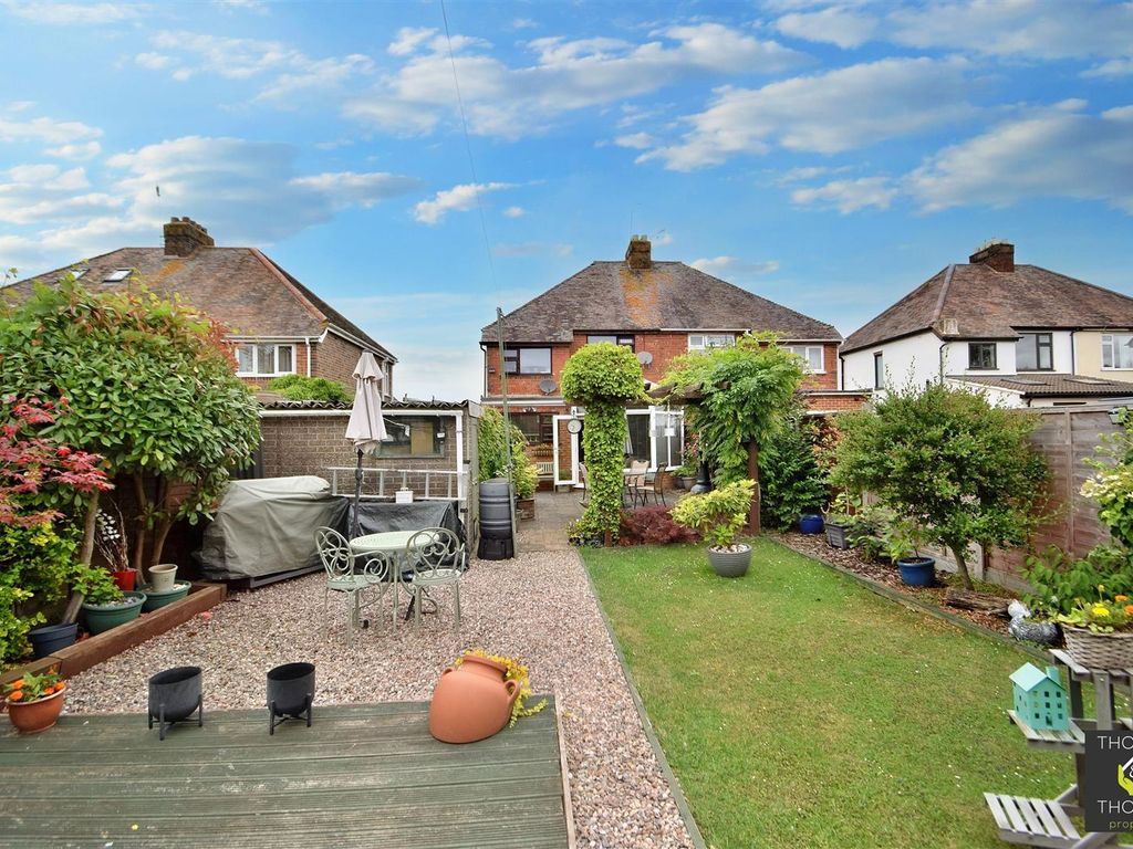 3 bed semidetached house for sale in Cheltenham Road, Longlevens