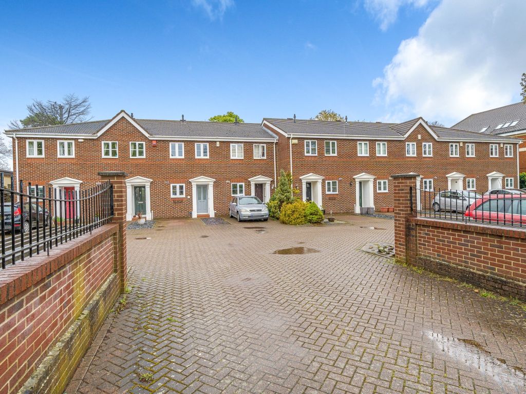 2 bed terraced house for sale in Oaklands Road, Bromley BR1 Zoopla