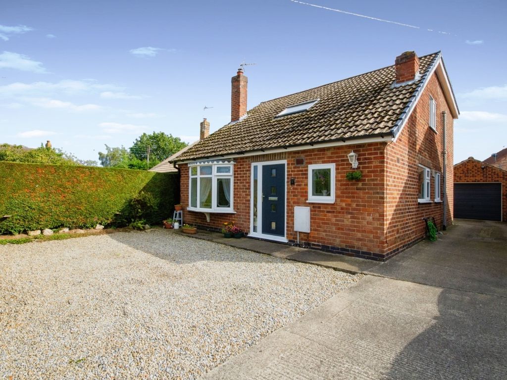 4 bed bungalow for sale in Fossway, Stamford Bridge YO41 Zoopla