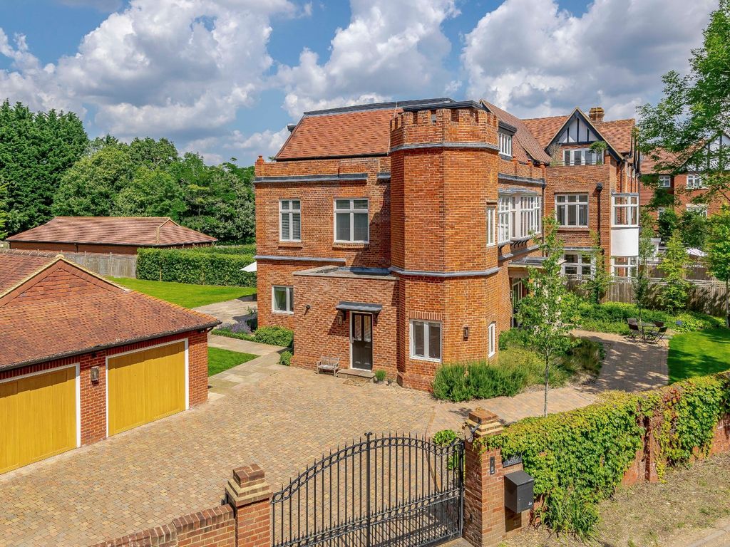 Winkfield Lane, Winkfield, Windsor, Berkshire SL4