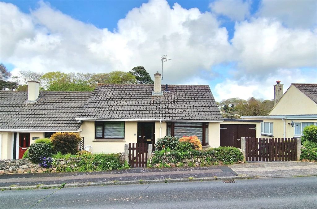 3 bed bungalow for sale in Cardinnis Road, Alverton, Penzance TR18, £