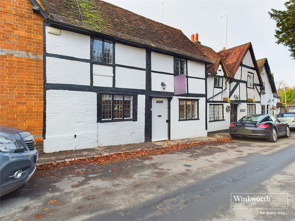 2 bed terraced house for sale in High Street, Sonning, Reading
