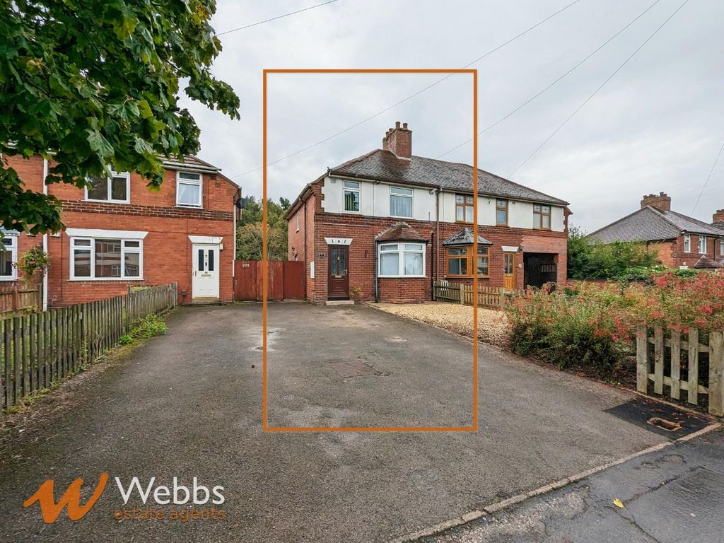 3 bed semidetached house to rent in Norton East Road, Norton Canes