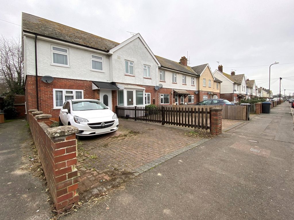 2 bed end terrace house for sale in Stockdale Gardens, Deal CT14 Zoopla