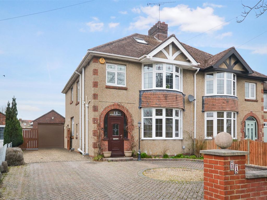 4 bed semidetached house for sale in South Court Avenue, Dorchester
