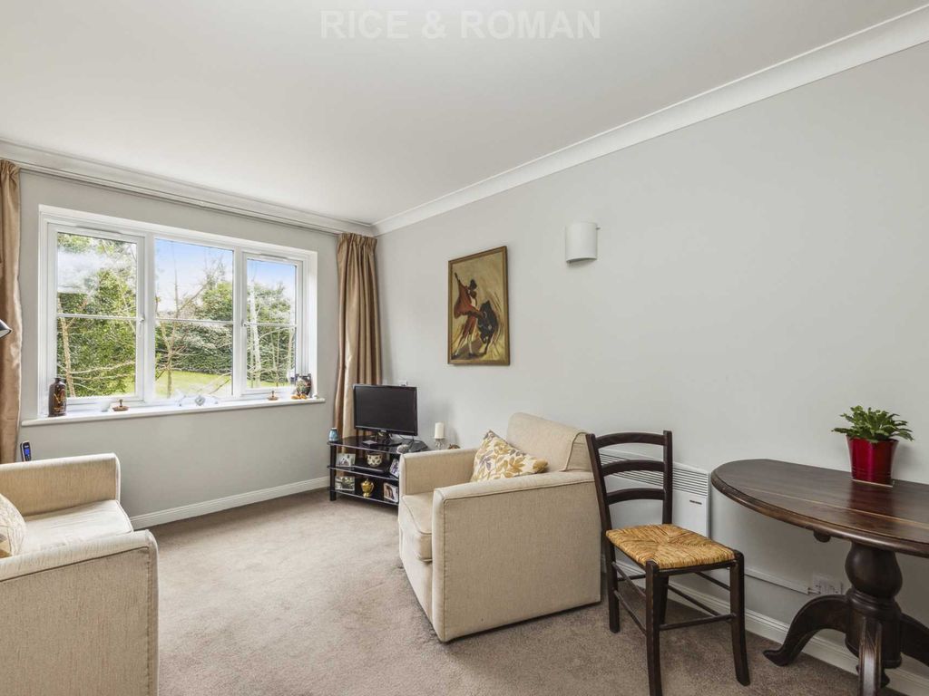 1 bed flat for sale in Alexandra Lodge, Weybridge KT13 Zoopla
