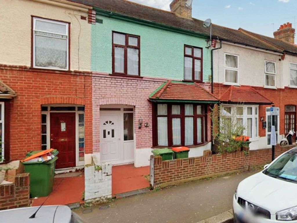 3 bed terraced house for sale in Kimberley Avenue, East Ham E6, £