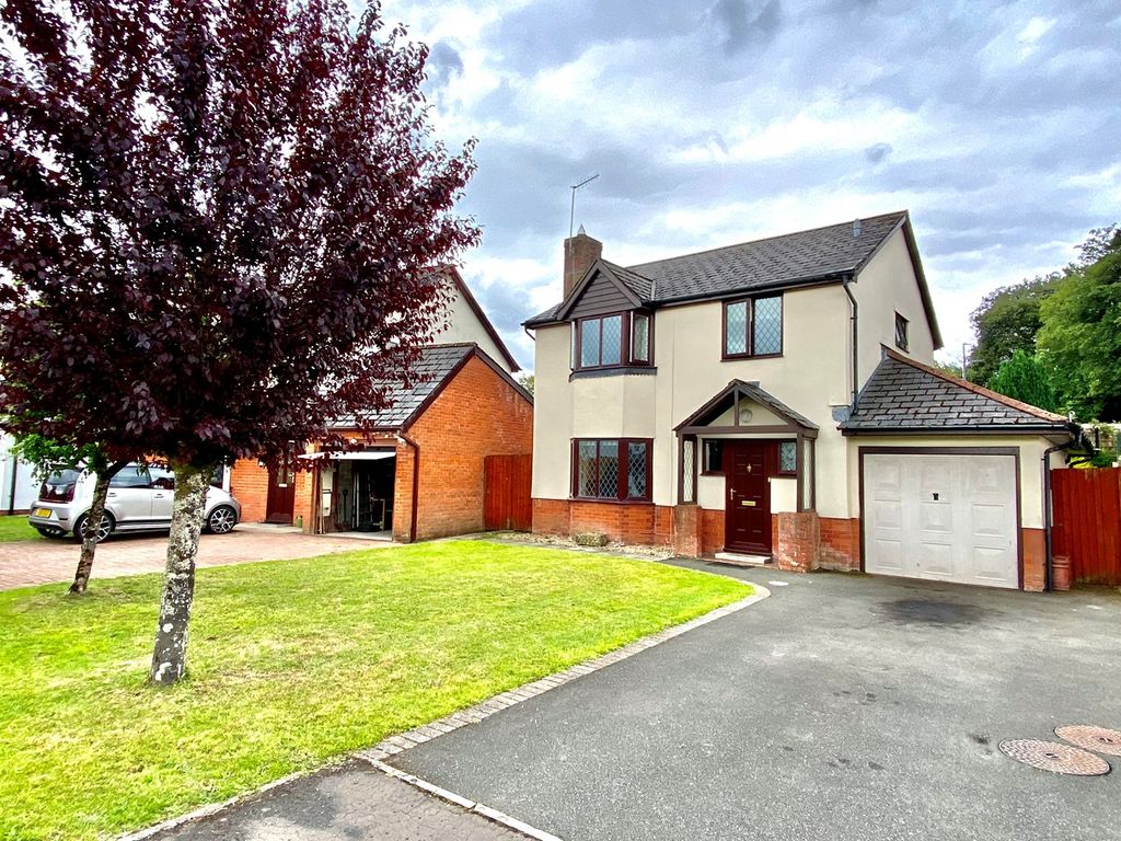 3 bed detached house for sale in Cambria Close, Caerleon, Newport NP18