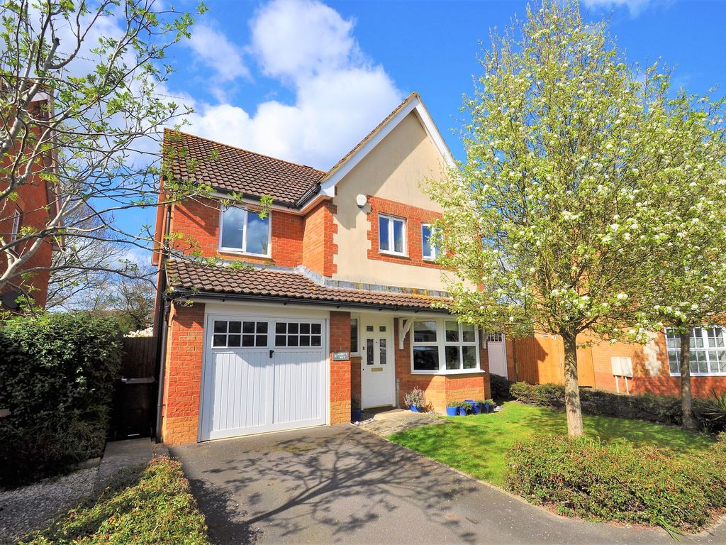 4 bed detached house to rent in Abbott Way, Tenterden TN30 Zoopla