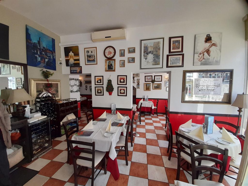 Restaurants LS1, West Yorkshire  