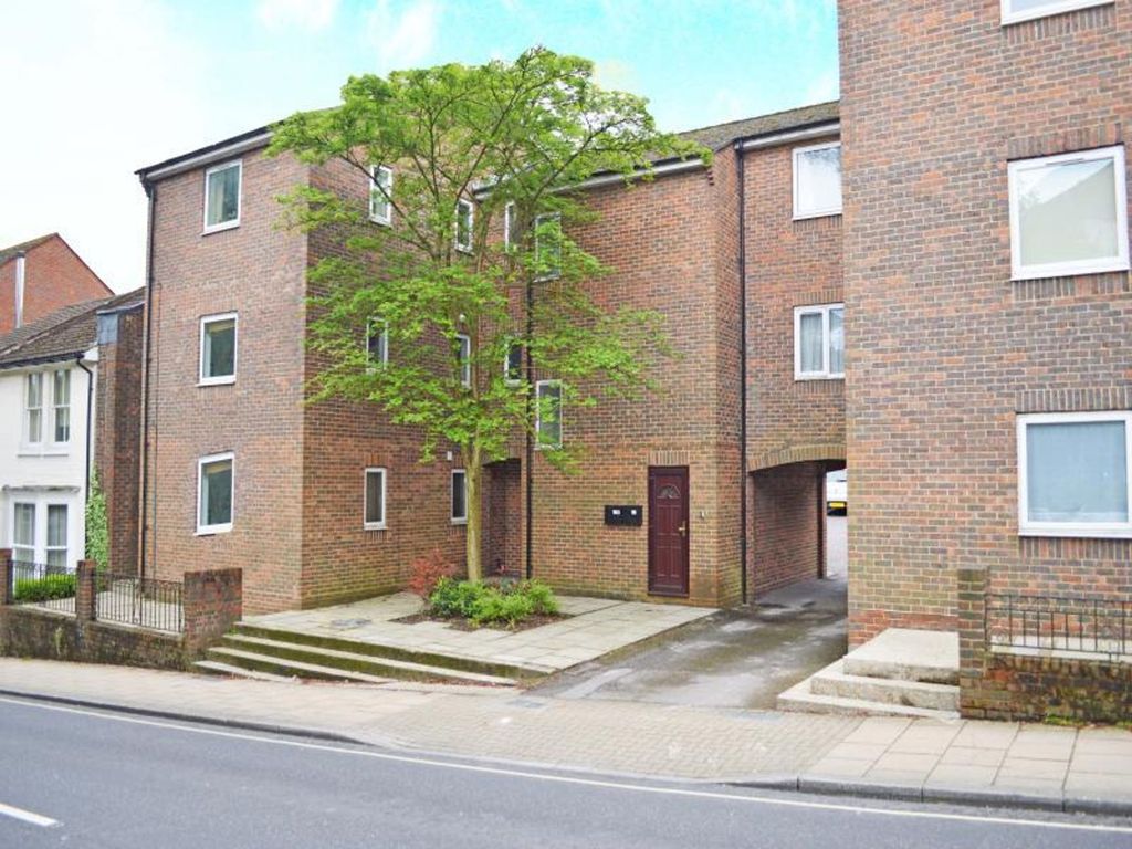 1 bed flat to rent in Romsey Road, Winchester SO22, £900 pcm Zoopla