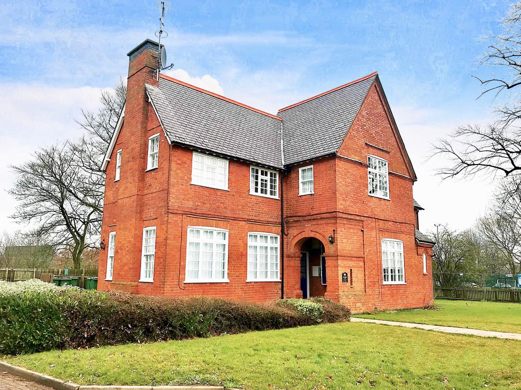 1 bed flat to rent in 8 The Drive, Countesthorpe, Leicester LE8 Zoopla