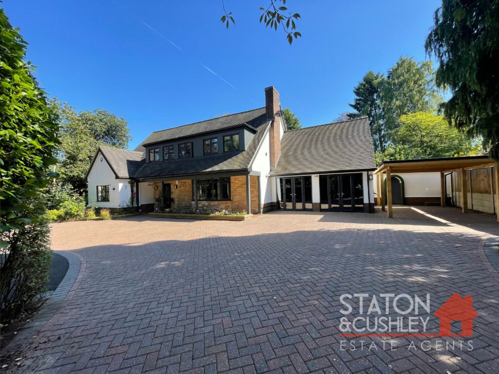 5 bed detached house for sale in Regina Crescent, Ravenshead NG15, £