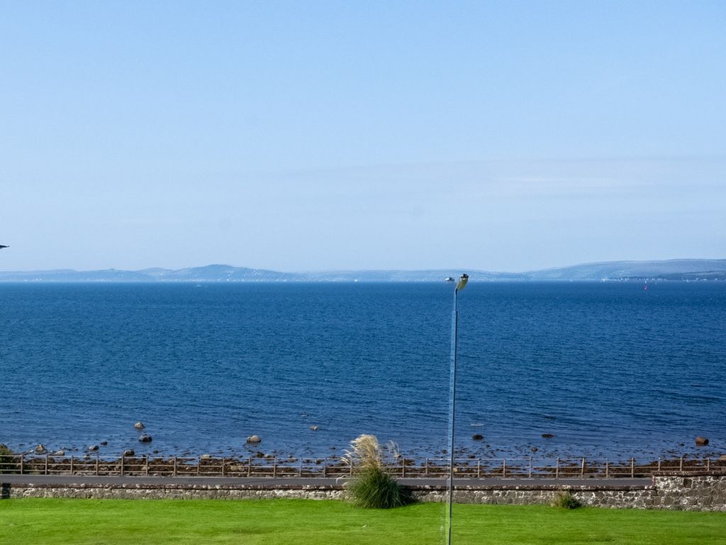 2 bed flat for sale in Shuma Court, Skelmorlie PA17, £140,000 Zoopla