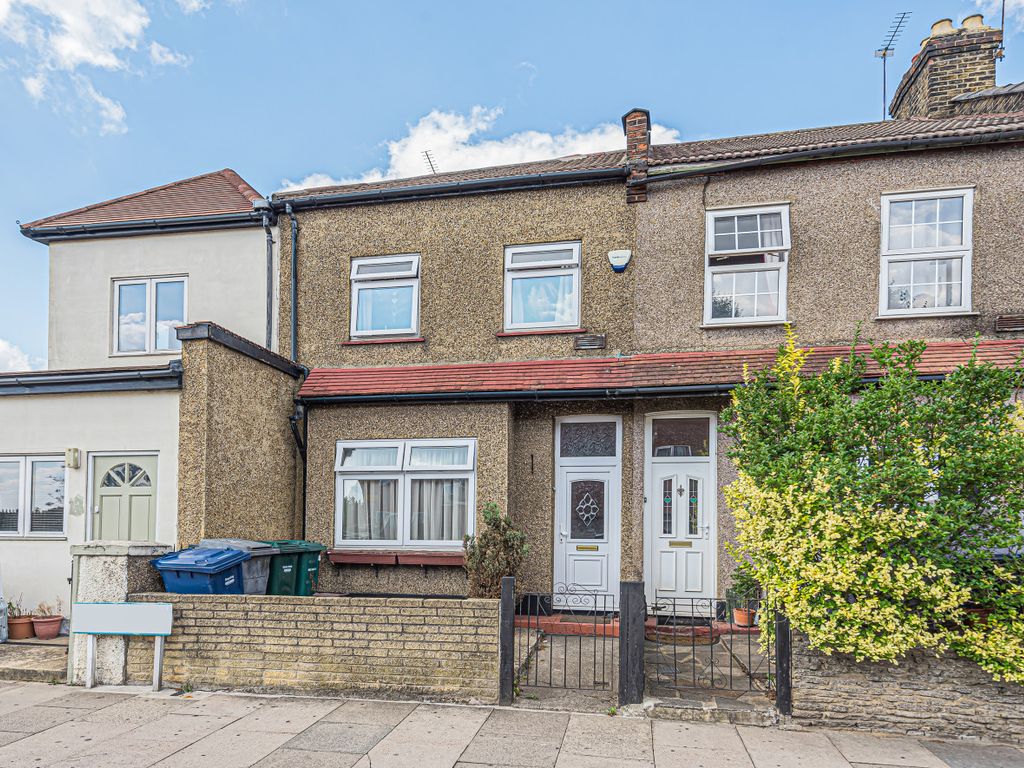 2 bed terraced house for sale in Brunswick Avenue, London N11 Zoopla